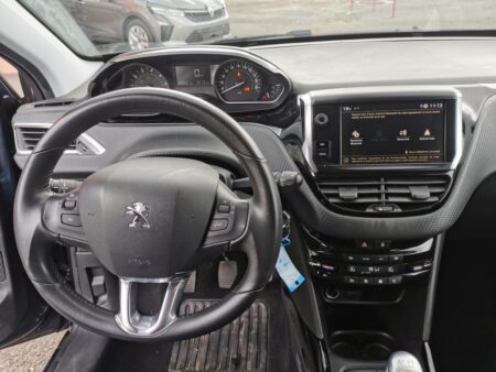 peugeot-2008-1.2-ptech-110-ch-signature-